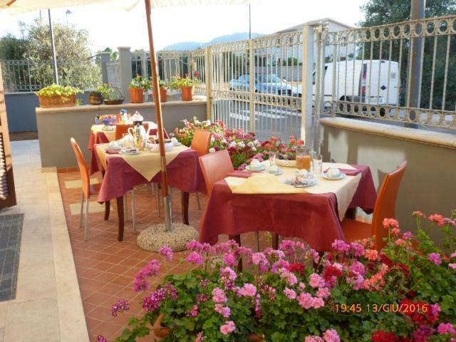 Sogno Di Mare Bed & Breakfast Pula Ngoại thất bức ảnh