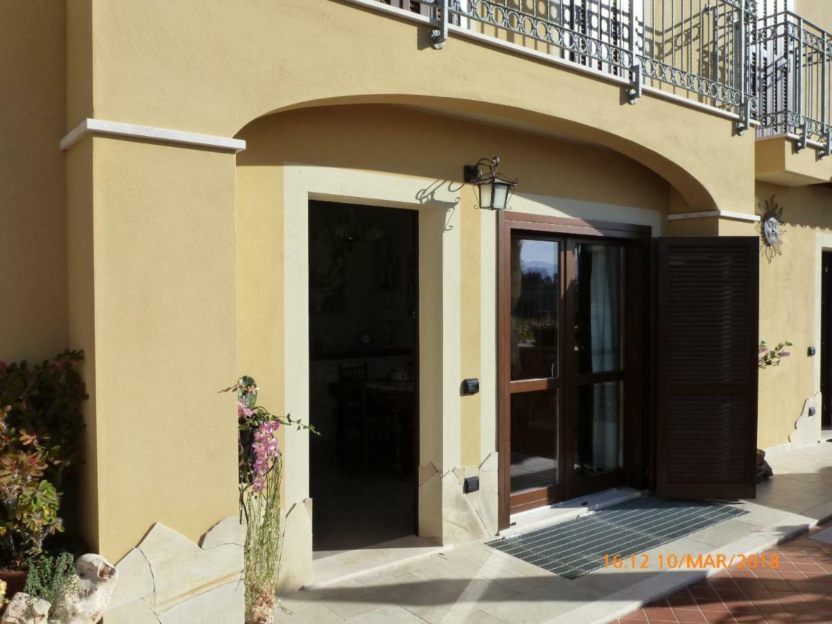 Sogno Di Mare Bed & Breakfast Pula Ngoại thất bức ảnh